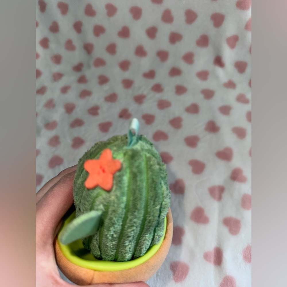 Skip Hop Retracting Vibrating 5" Plush Cactus in Pot Stuffed Animal Baby Toy - Picture 8 of 8